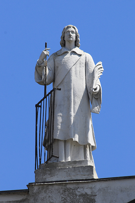 La statua dedicata a san Lorenzo