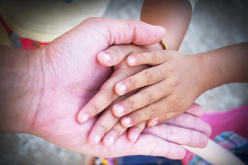 Una cura per chi cura. Gruppo di Auto Mutuo Aiuto per familiari impegnati nell'assistenza ai propri cari. Prossimo incontro il 18 novembre